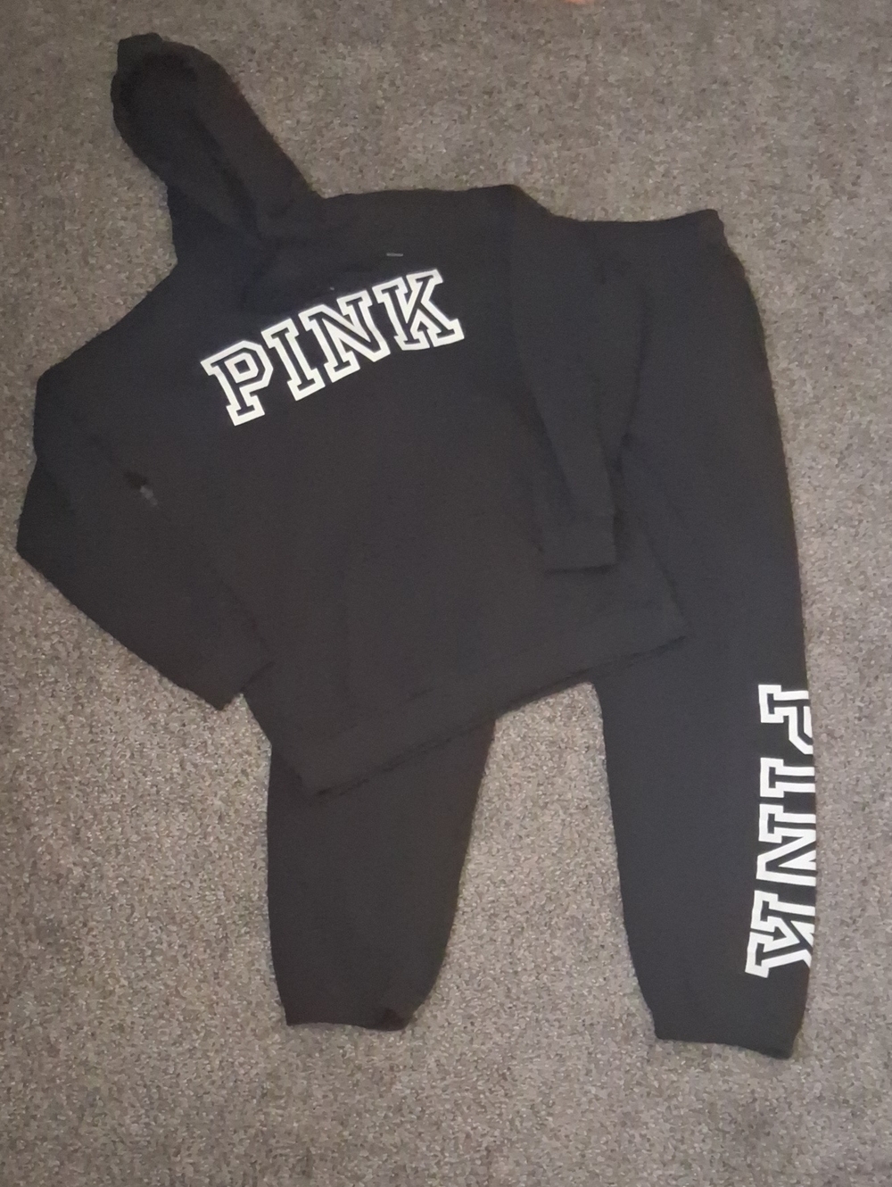 Pink Victorias 2 piece sweatsuit Hoodie & Sweatpants black/white S/M